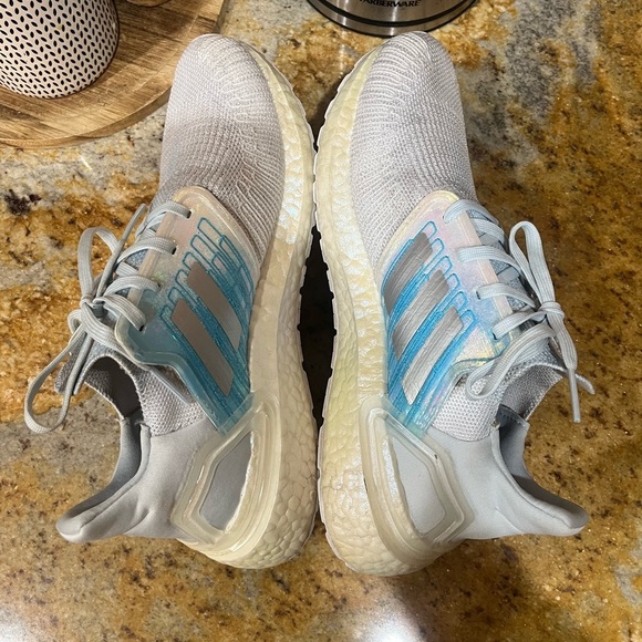 Adidas Ultraboost PrimeBlue size 9 - Picture 5 of 8